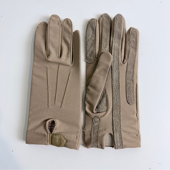Isotoner Beige Women's Gloves Leather Trim NWT OS - Picture 2 of 4
